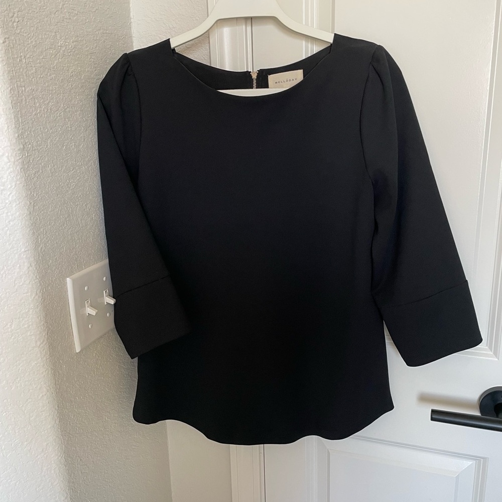 Black blouse. Size XS